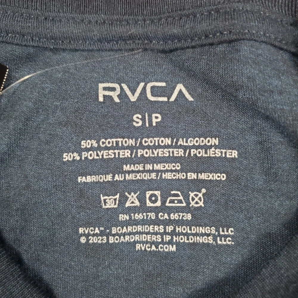NWT RVCA Peace‎ Bones Knuckles Men's Small Short Sleeve T-Shirt Grey MSRP: $30